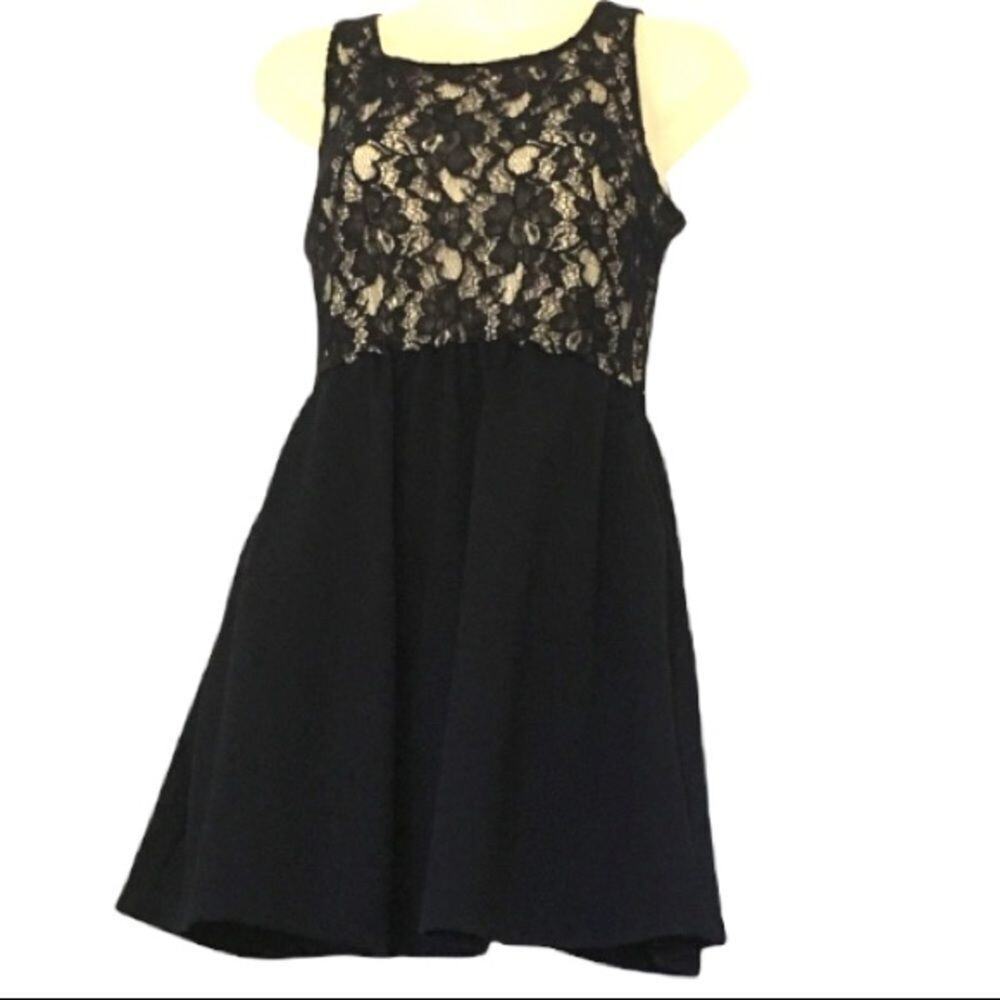 Rewind pocket dress  